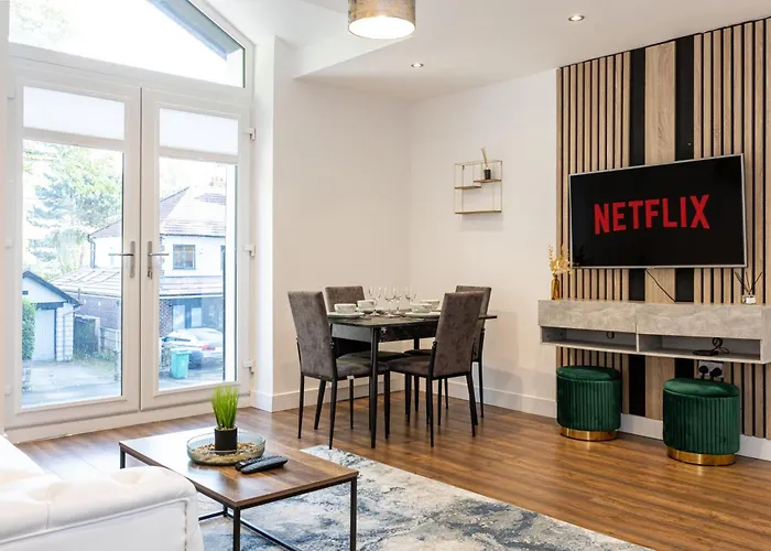 Luxury 2Br Apartment In Chorlton, Free Parking